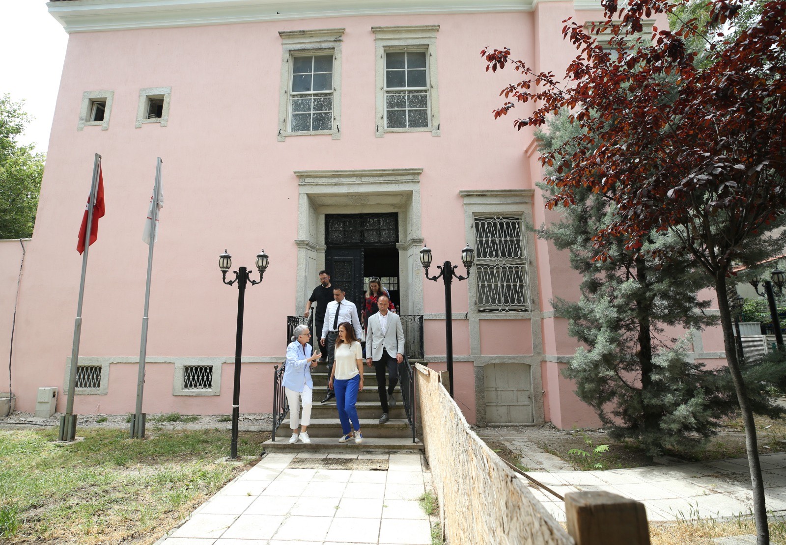 Latife Hanım Köşkü’nde güçlendirme bitti, restorasyon sürüyor