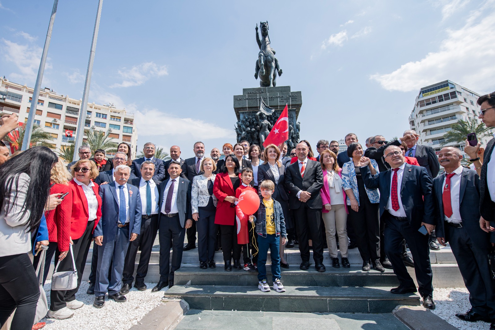 Çocuklarımıza borcumuz var