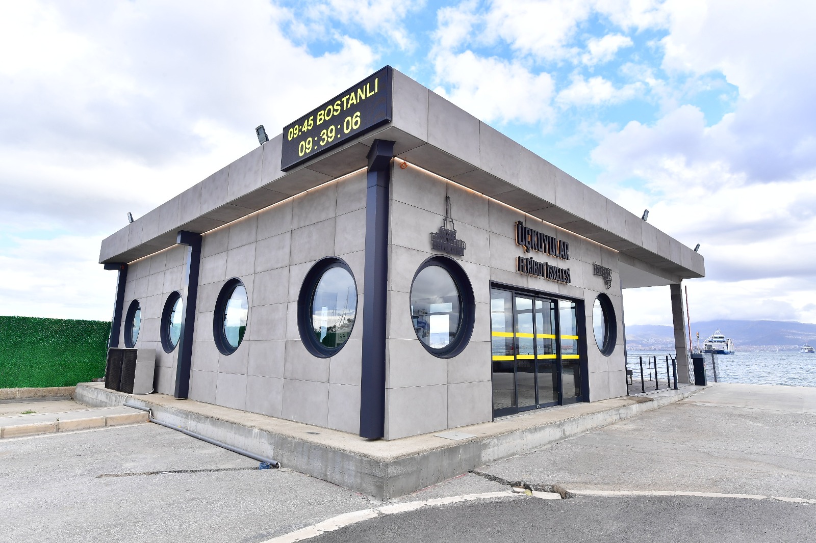 Üçkuyular ve Bostanlı feribot iskeleleri yenileniyor