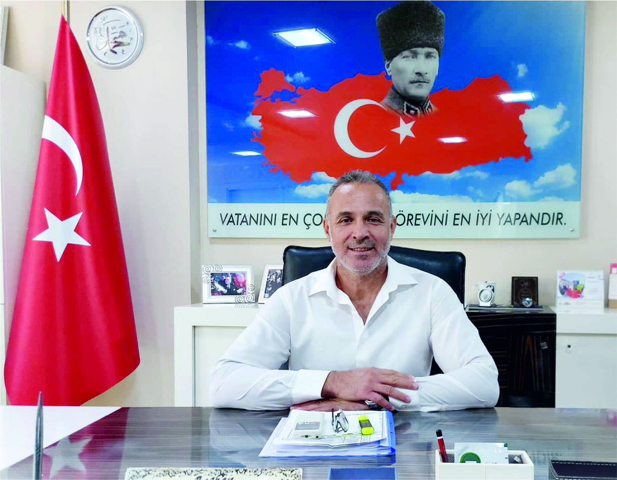 Çiğli Esnaf Kredi Kefalet Kooperatif başkanı Taner Cömert; Benim babam ve amcalarımın da Partisi Cumhuriyet Halk Partisidir.