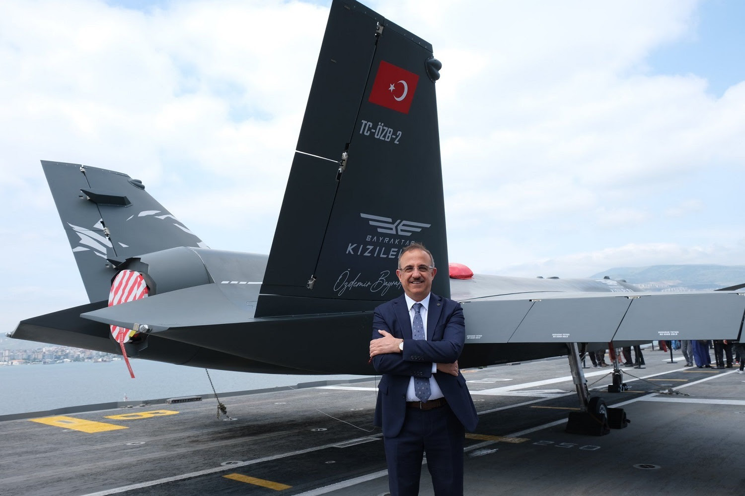 AK Partili Sürekli “TCG Anadolu’ya gösterilen sevgi seli karşısında duygulanmamak elde değil”