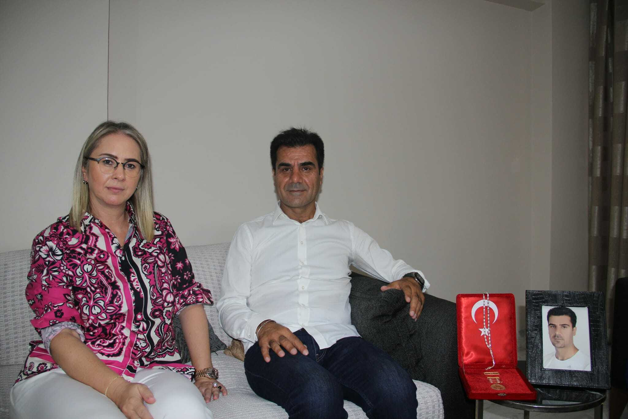 AK Partili Ceyda Bölünmez Çankırı Saldırıya Uğrayan Terör Gazisini Yalnız Bırakmadı:  “Şanlı zaferlerimizin hepsinde ‘ölürsek şehit kalırsak gazi olurum’ düsturu vardır”