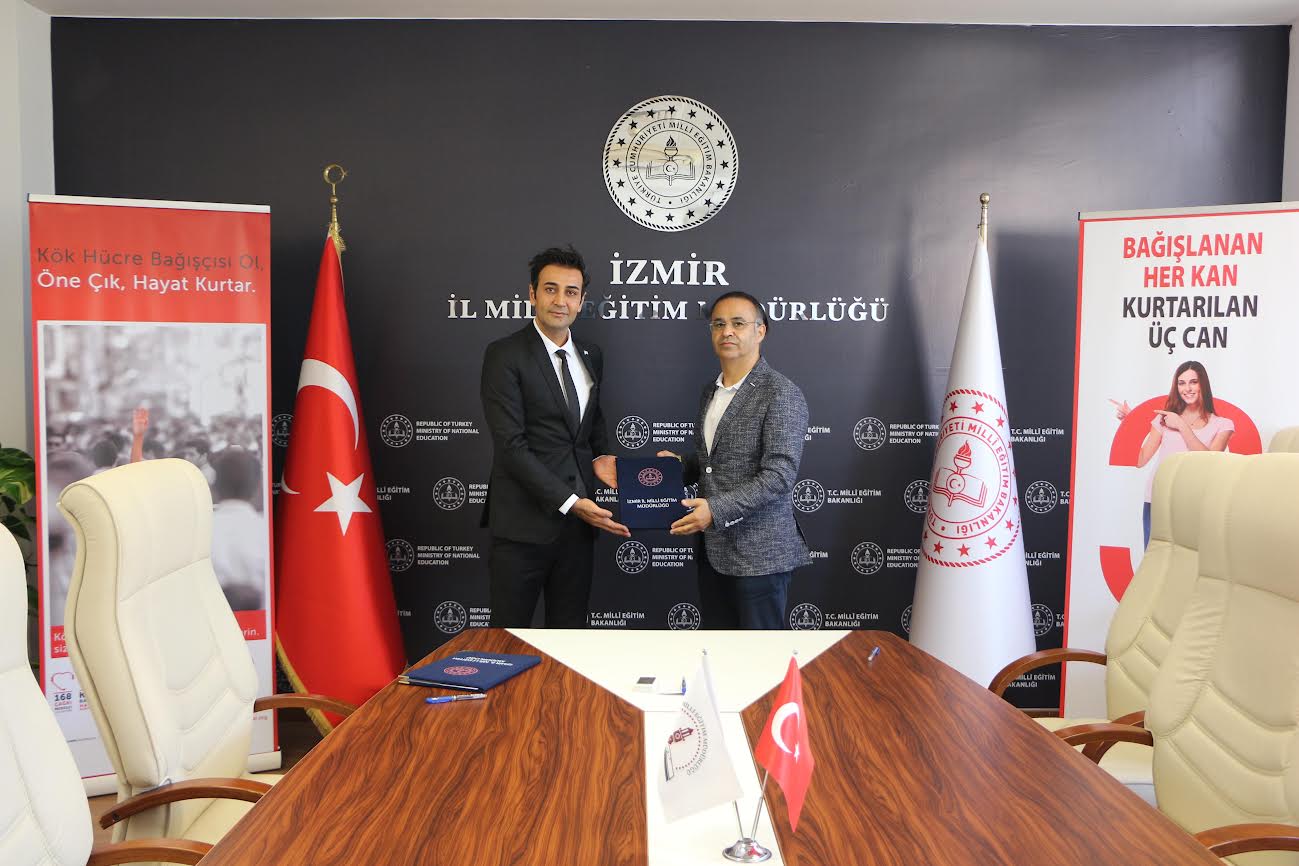 İZMİR İL MİLLİ EĞİTİM MÜDÜRLÜĞÜ İLE TÜRK KIZILAY EGE BÖLGE KAN MERKEZİ ARASINDA PROTOKOL İMZALANDI