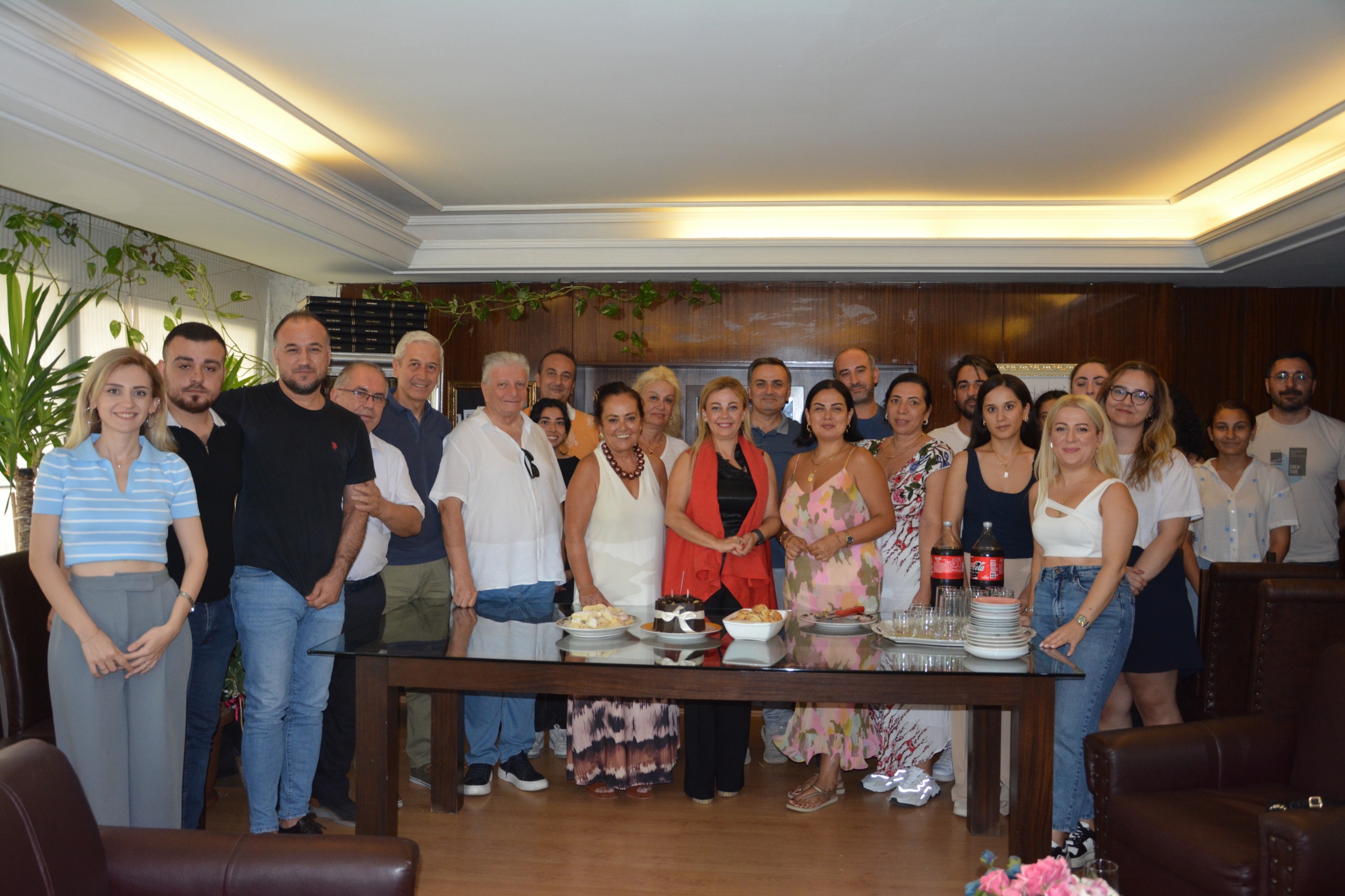 İGC Başkanı Dilek Gappi'den Ege Telgraf'a 65. yıl ziyareti